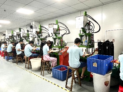 广东元连科技-匠原连,13年专注连接线束定制,!匠者,以本源构连接,让连接回归本源!传输更安全稳畅!车船线束定制生产,车船摄像头线束厂,新能源电动滑板车线束定制,车船USB TYPE-C数据线定制加工厂