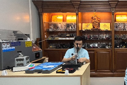 元连13年专注连接线束定制,品质源于设计,选材用料规范生产制造,严谨品质检验,车级品质标准,遏制连接传输的质量隐患,让您使用无忧!充电器适配器连接线定制,USB数据信号线定制,充电线连接线定制,USB TYPE-C数据线定制
